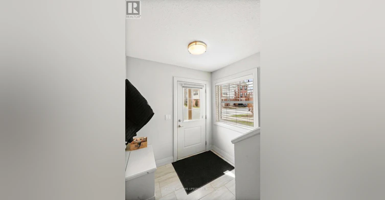 52-3025 Singleton Avenue, London, ON, N6L 0E6 - 4