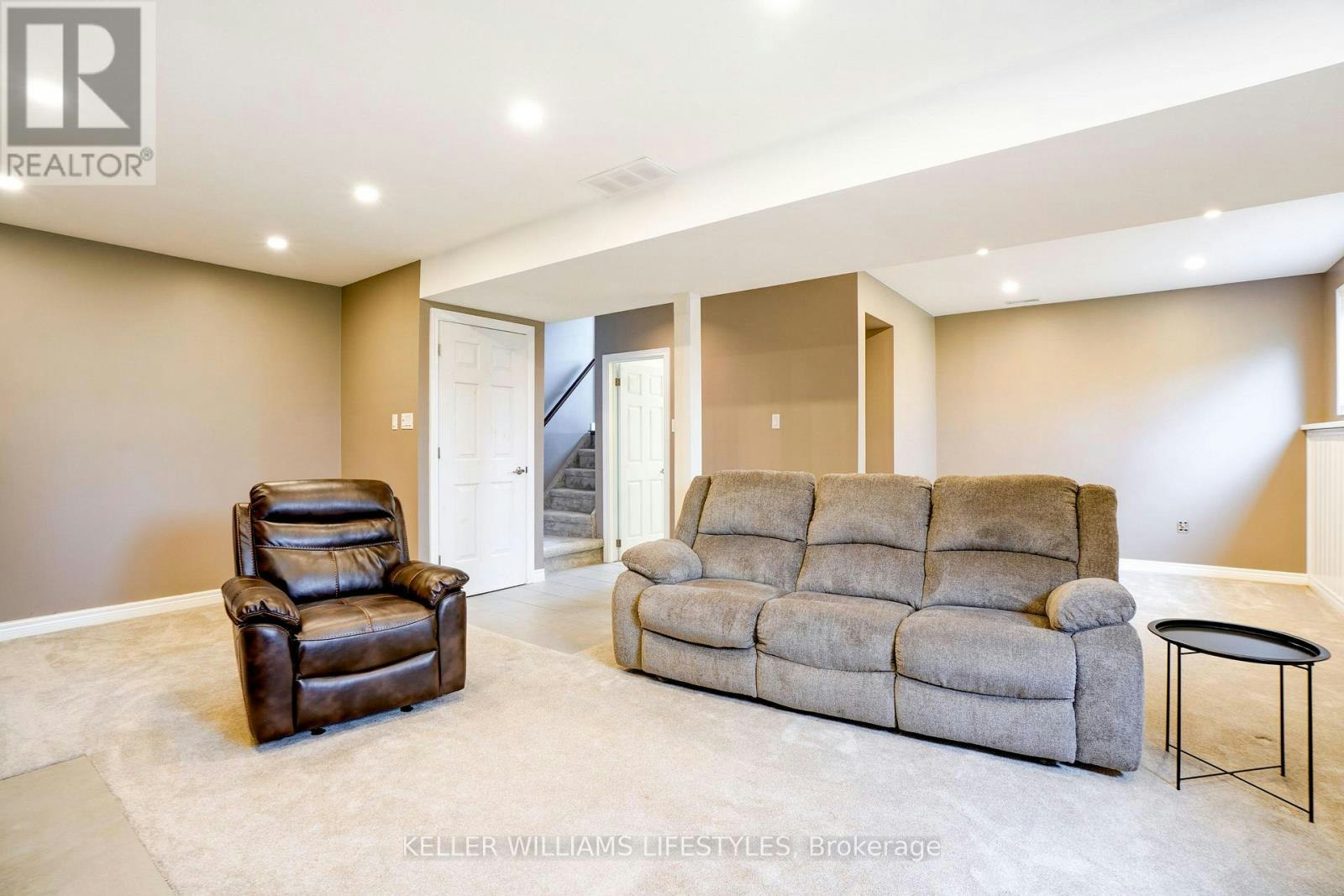 27 Woodborough Street, London, ON, N6H 4R3 - 27