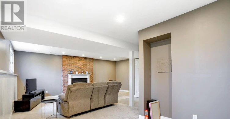27 Woodborough Street, London, ON, N6H 4R3 - 28