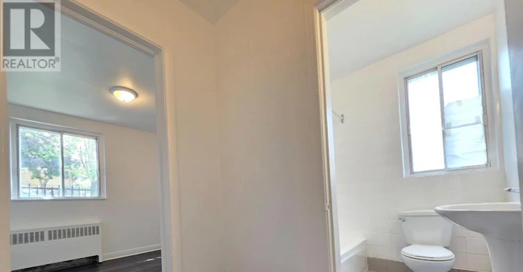 2-187 Bradley Avenue, Ottawa, ON, K1L 7E1 - 11