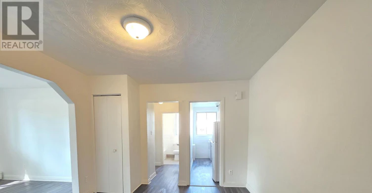 2-187 Bradley Avenue, Ottawa, ON, K1L 7E1 - 2