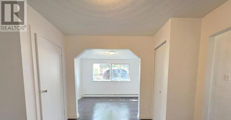 2-187 Bradley Avenue, Ottawa, ON, K1L 7E1 - 4