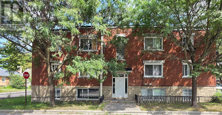 2-187 Bradley Avenue, Ottawa, ON, K1L 7E1
