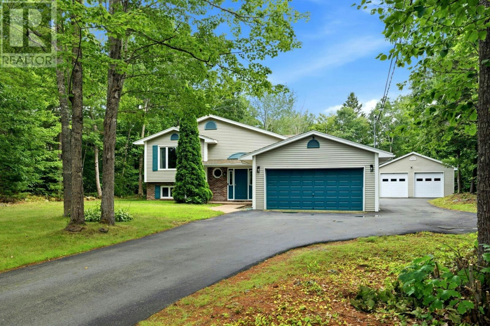 47 Stone Mount Drive, Lower Sackville, NS, B4C 4A2