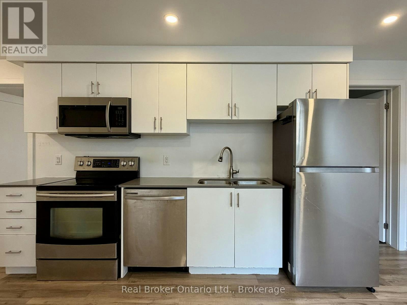 613-4263 Fourth Avenue, Niagara Falls, ON, L2E 0C2 - 6