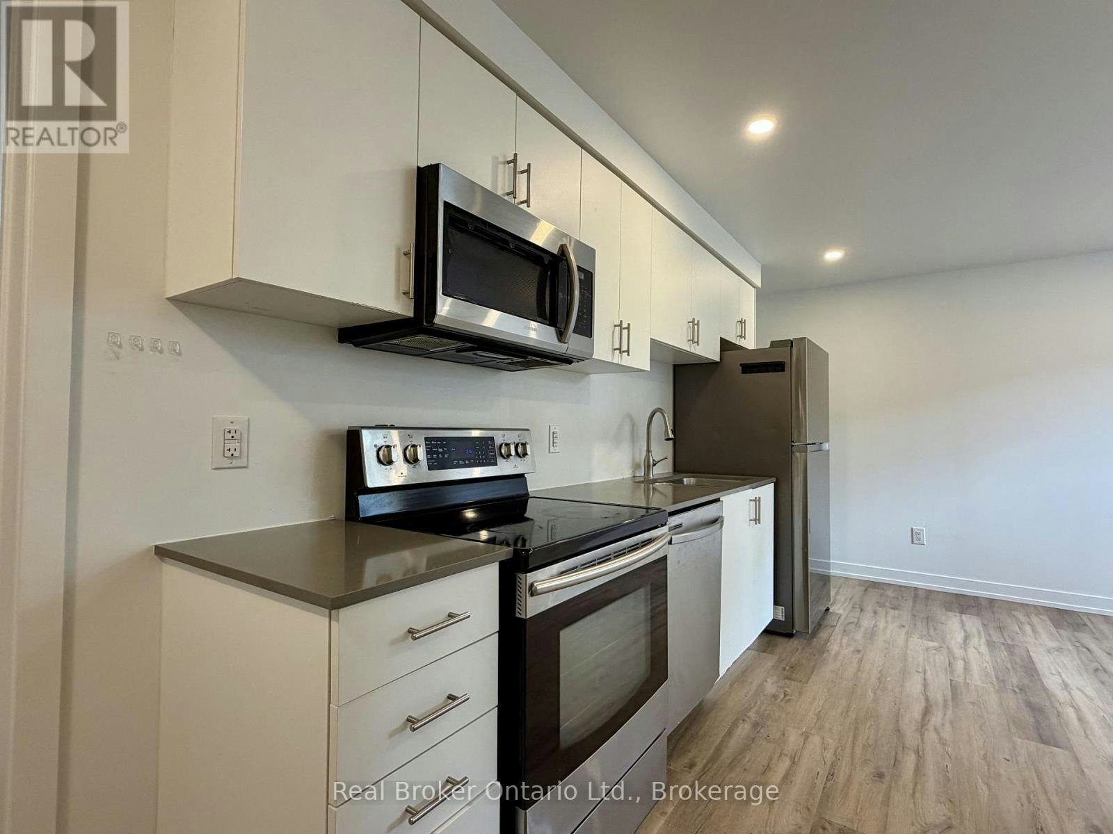 613-4263 Fourth Avenue, Niagara Falls, ON, L2E 0C2 - 5