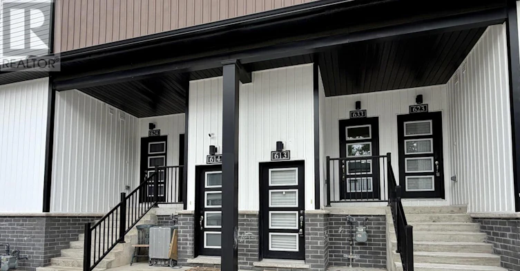 613-4263 Fourth Avenue, Niagara Falls, ON, L2E 0C2 - 2