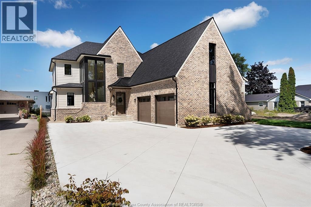 457 Arlington Boulevard, Tecumseh, ON, N8N 2K1
