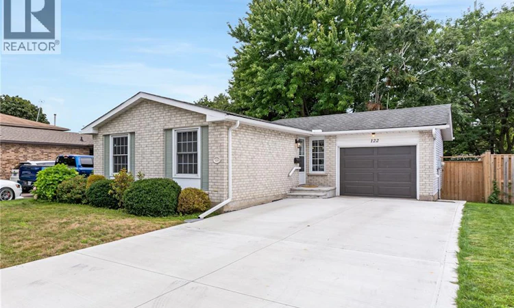 122 Foxridge Drive