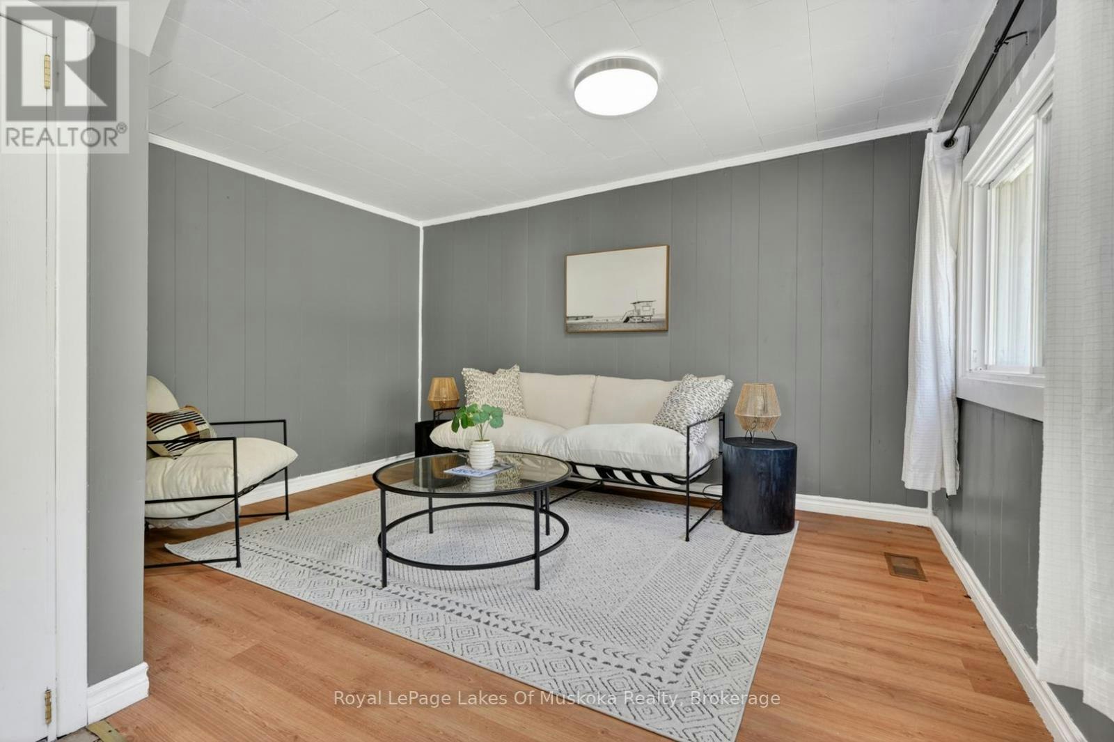 1018 Sniders Bay Road, Gravenhurst, ON, P1P 1R2 - 4