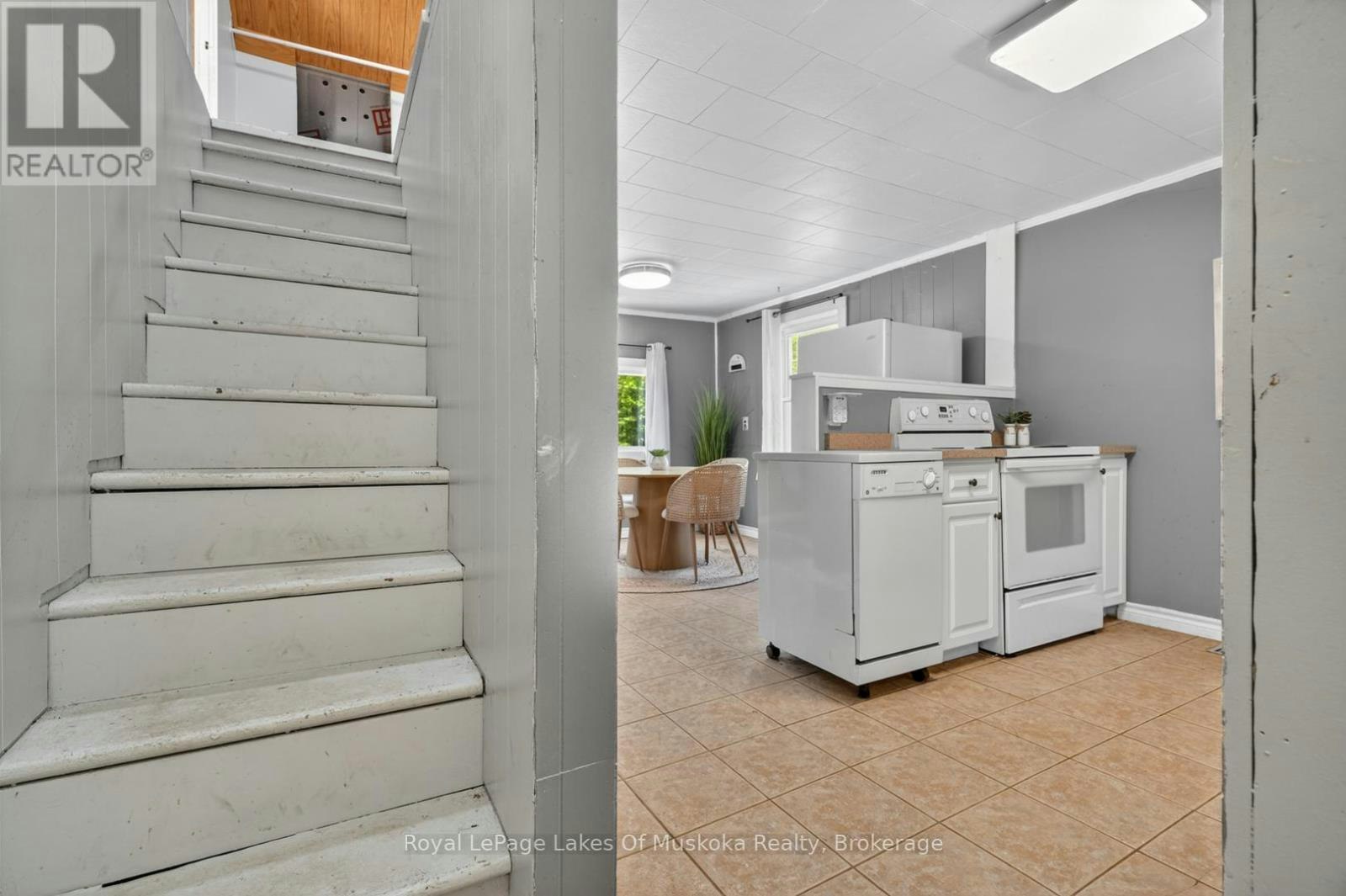 1018 Sniders Bay Road, Gravenhurst, ON, P1P 1R2 - 17