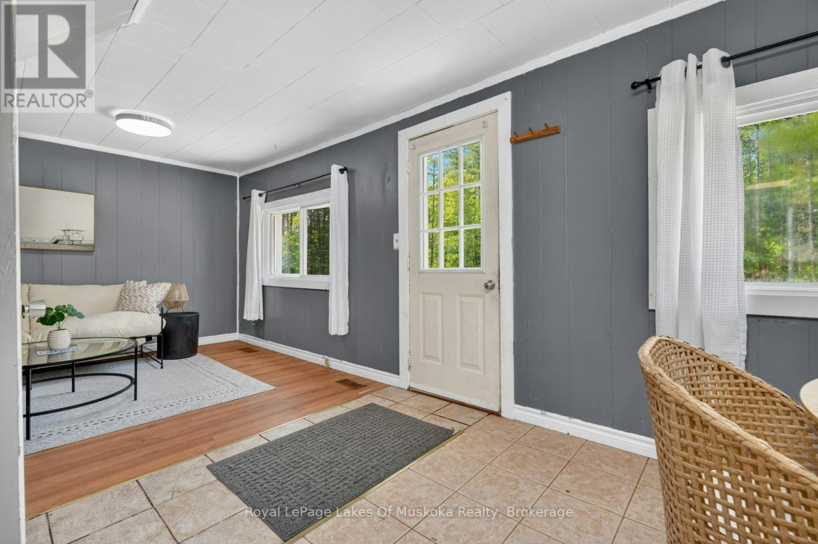 1018 Sniders Bay Road, Gravenhurst, ON, P1P 1R2 - 3