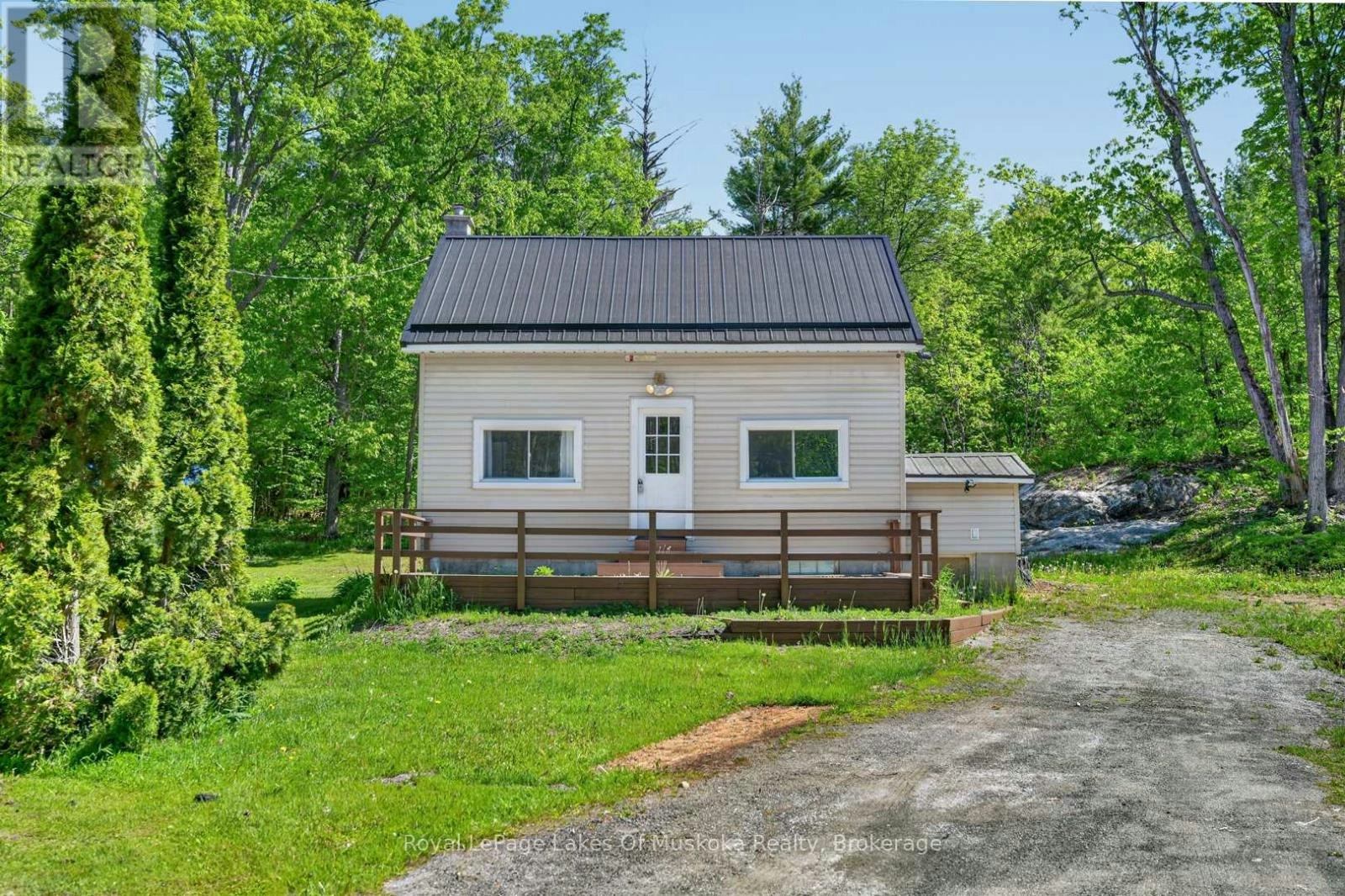 1018 Sniders Bay Road, Gravenhurst, ON, P1P 1R2