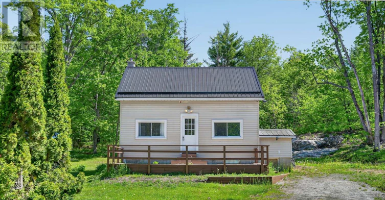 1018 Sniders Bay Road, Gravenhurst, ON, P1P 1R2