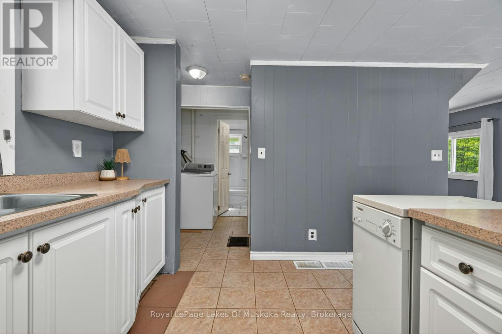 1018 Sniders Bay Road, Gravenhurst, ON, P1P 1R2 - 13