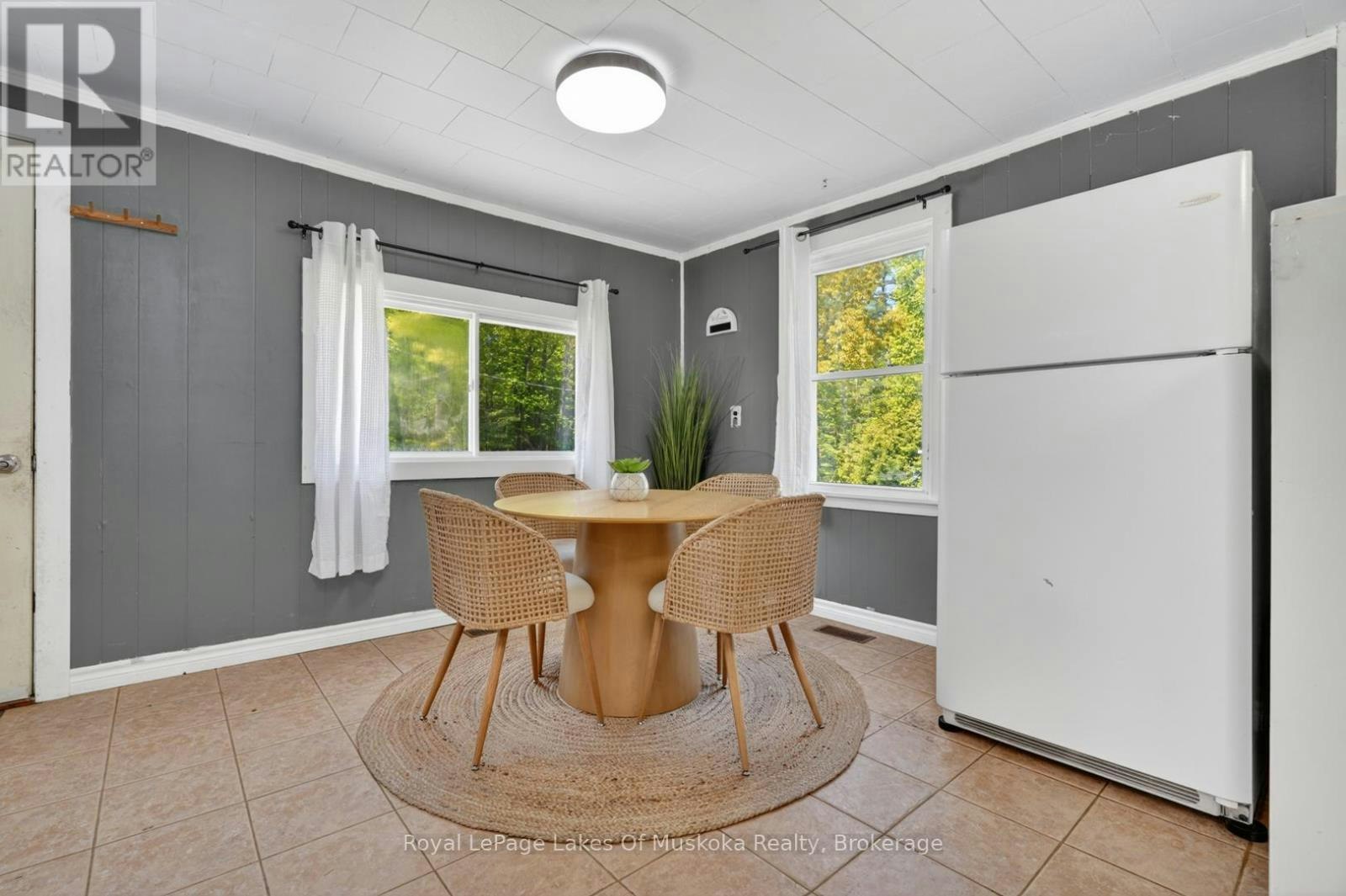 1018 Sniders Bay Road, Gravenhurst, ON, P1P 1R2 - 8