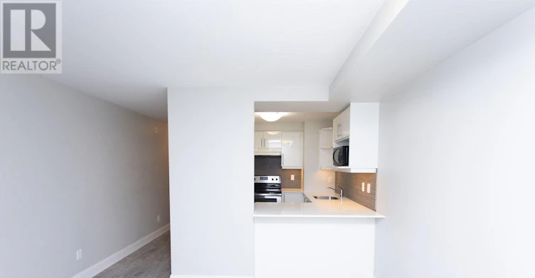 L06-686 Bathurst Street, Toronto, ON, M5S 2R3 - 4