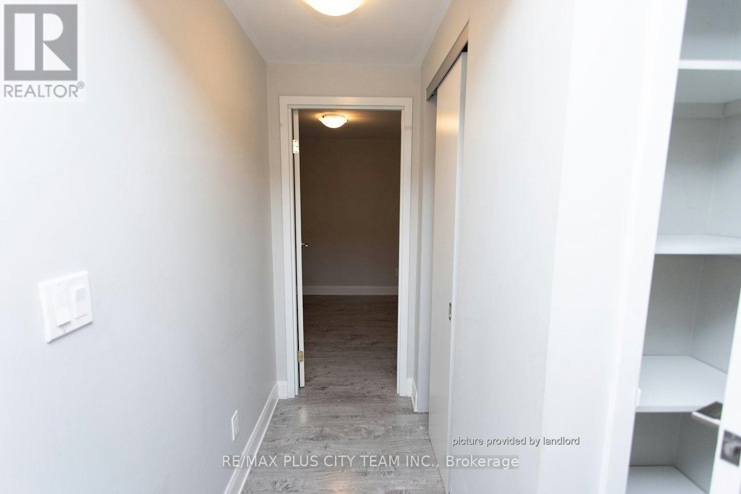 L06-686 Bathurst Street, Toronto, ON, M5S 2R3 - 9