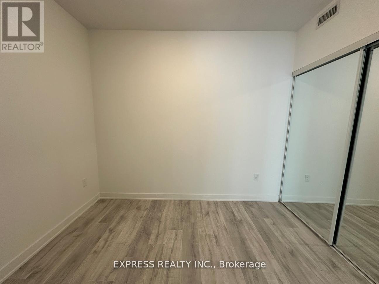 4811-100 Dalhousie Street, Toronto, ON, M5B 0C7 - 5