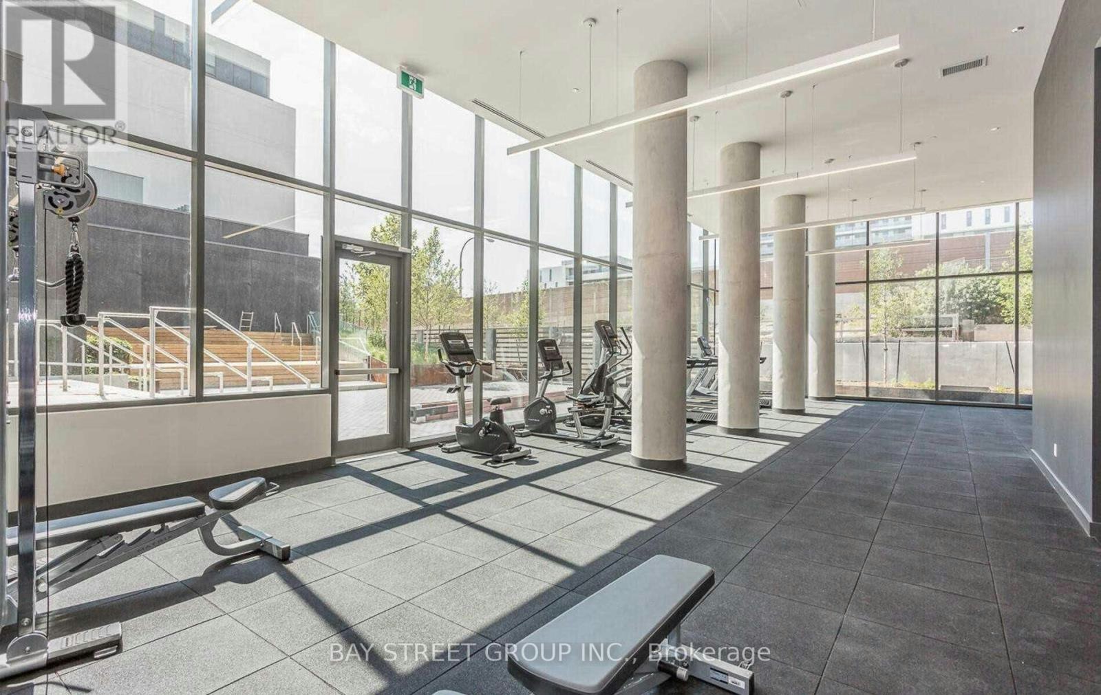 1010-120 Varna Drive, Toronto, ON, M6A 0B3 - 27