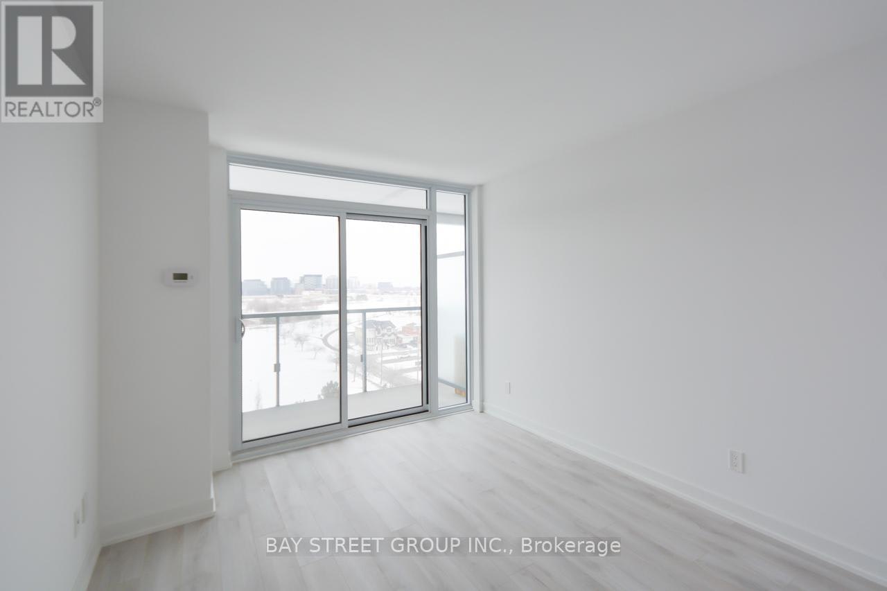 1010-120 Varna Drive, Toronto, ON, M6A 0B3 - 5