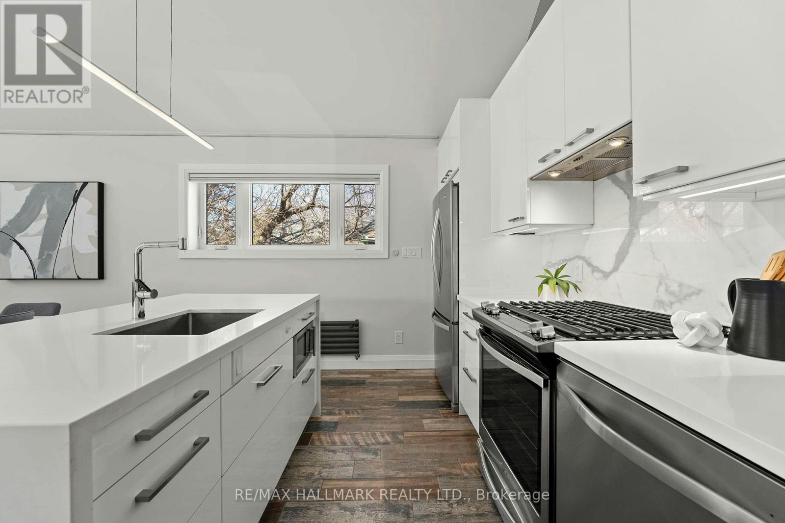 272 King Edward Avenue, Toronto, ON, M4C 0A8 - 5