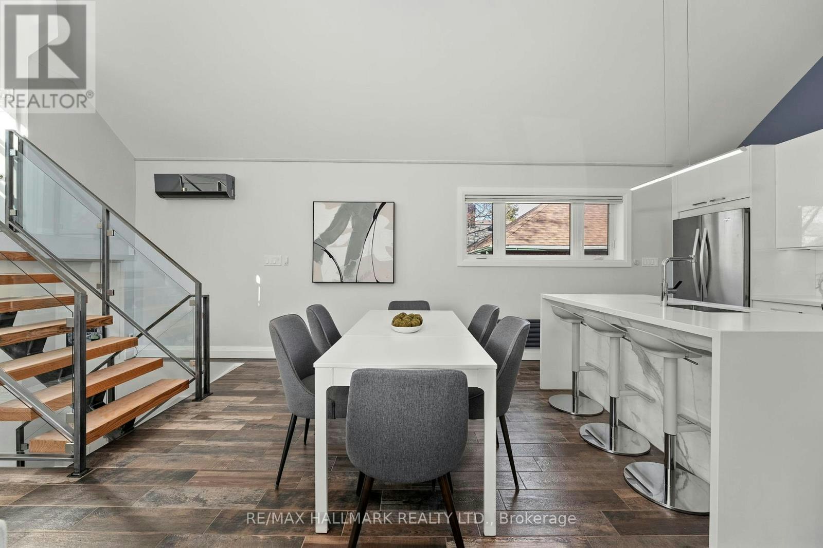 272 King Edward Avenue, Toronto, ON, M4C 0A8 - 3