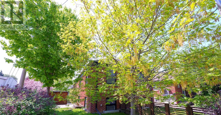 272 King Edward Avenue, Toronto, ON, M4C 0A8 - 24