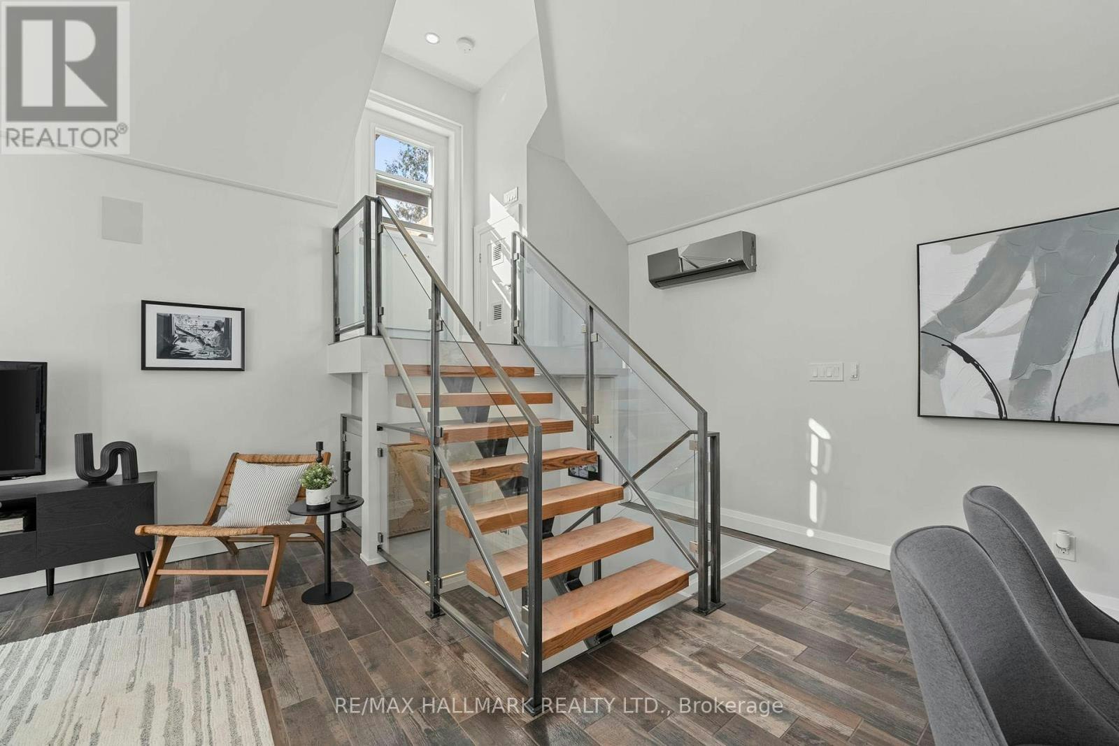 272 King Edward Avenue, Toronto, ON, M4C 0A8 - 19