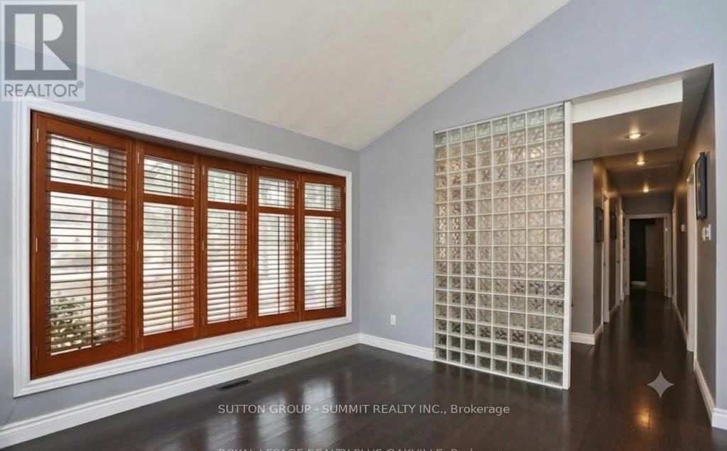 1065 Bomorda Drive, Oakville, ON, L6H 1Y3 - 3