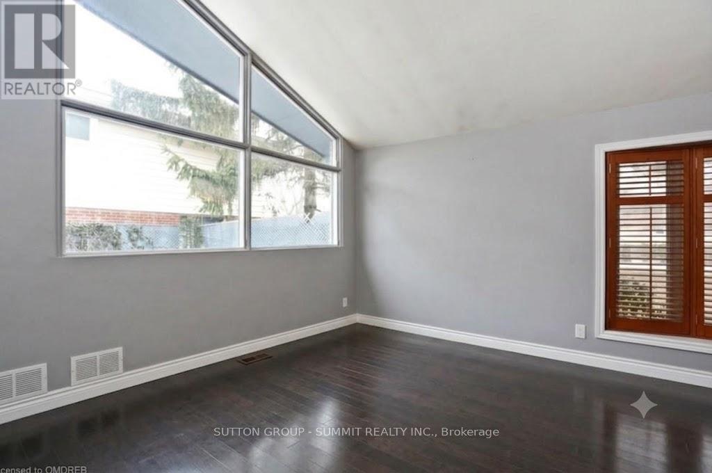 1065 Bomorda Drive, Oakville, ON, L6H 1Y3 - 8