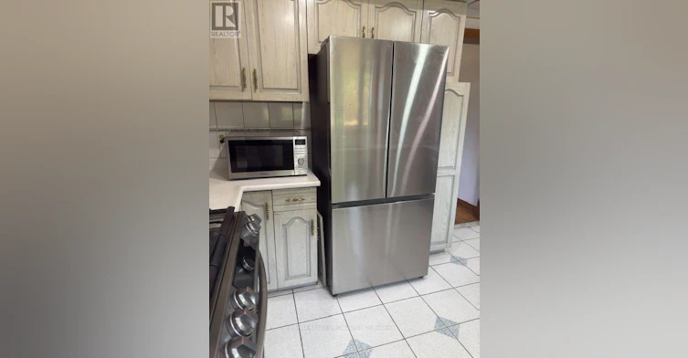 MAIN & UPPER-2 Pepperwood Place, Brampton, ON, L6S 3R9 - 5