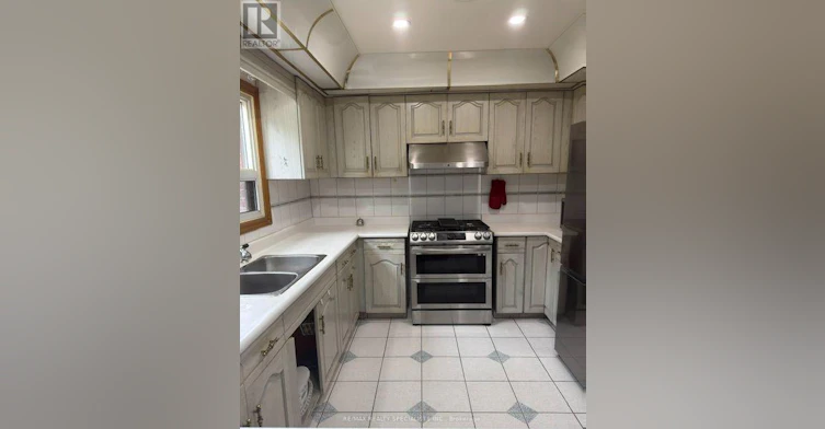 MAIN & UPPER-2 Pepperwood Place, Brampton, ON, L6S 3R9 - 4