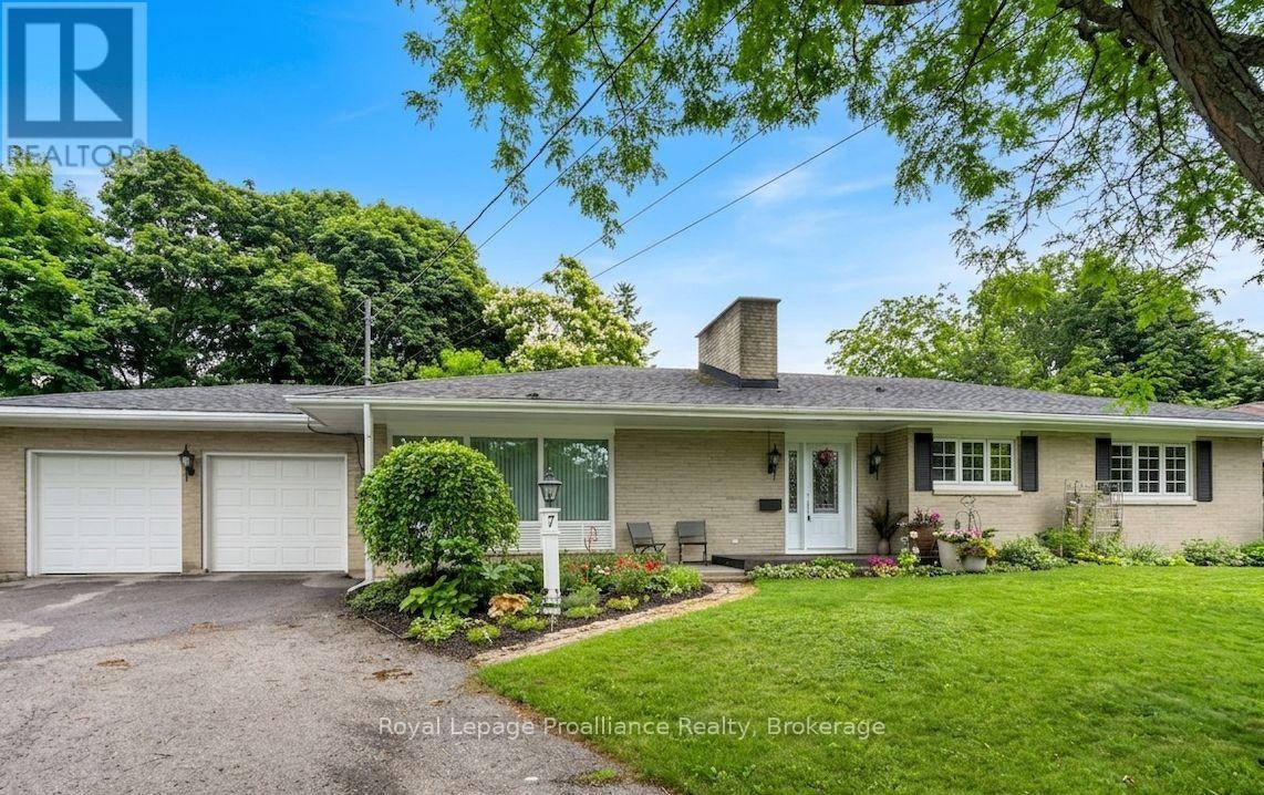 7 Eastwood Park Drive, Belleville, ON, K8N 1W3