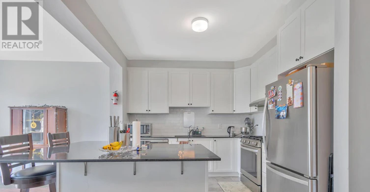 2501 Watercolours Way, Ottawa, ON, K2J 7B1 - 9