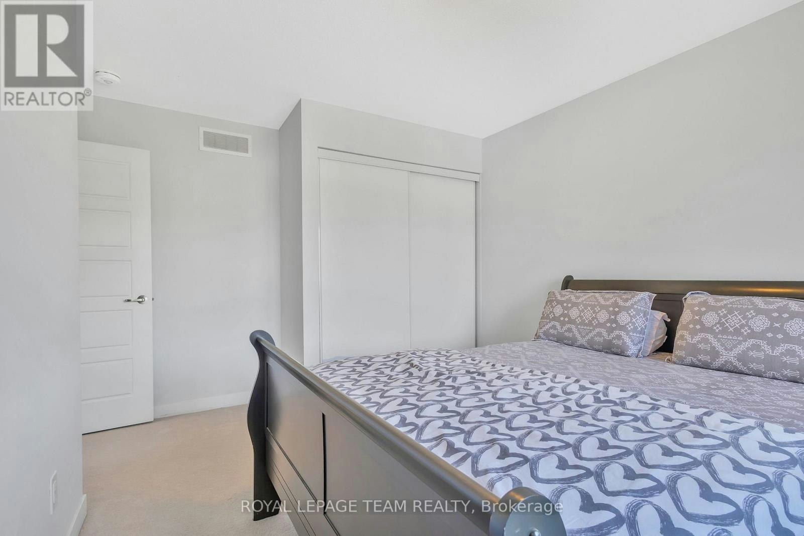 2501 Watercolours Way, Ottawa, ON, K2J 7B1 - 18