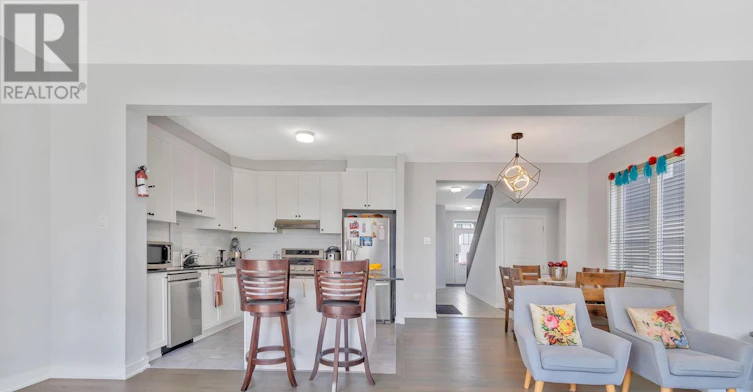 2501 Watercolours Way, Ottawa, ON, K2J 7B1 - 10