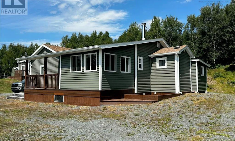 1079 Cape Split Road