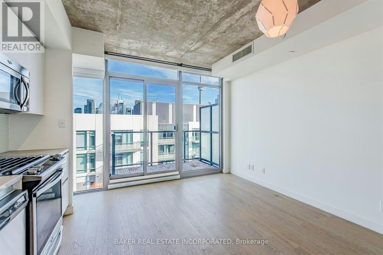 1610-111 Bathurst Street, Toronto, ON, M5V 0M9 - 9