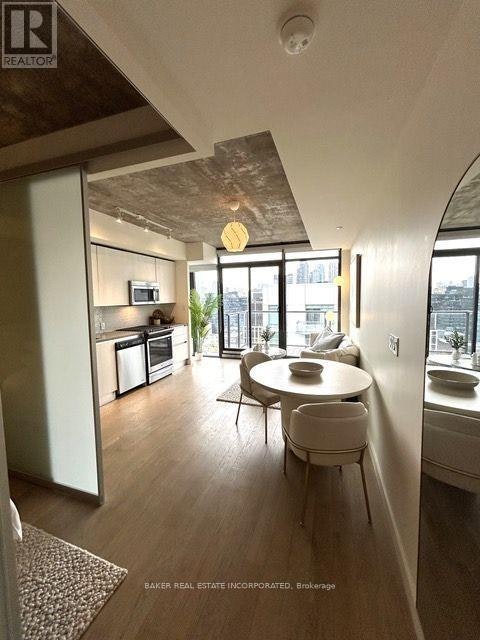 1610-111 Bathurst Street, Toronto, ON, M5V 0M9 - 15