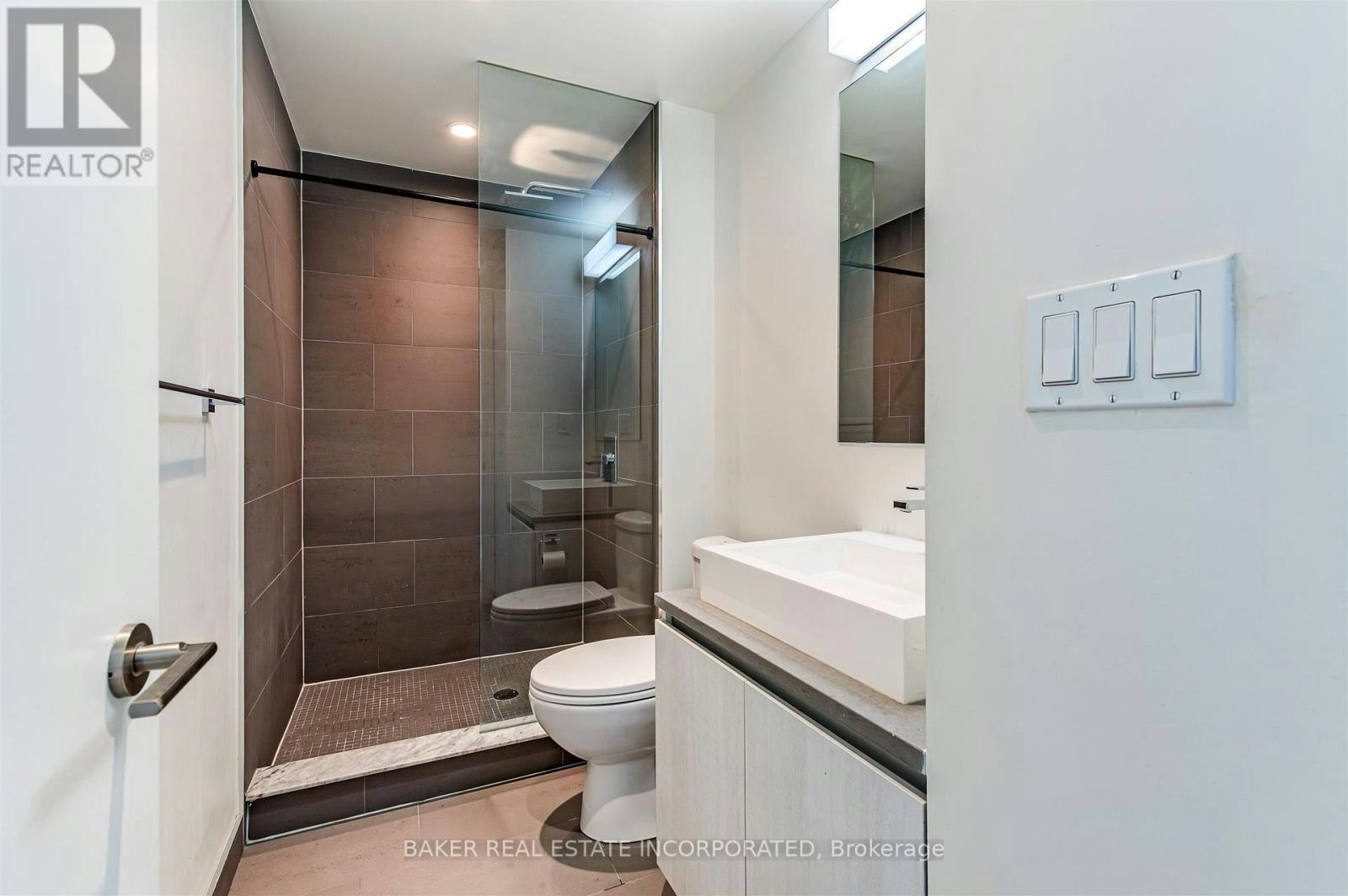 1610-111 Bathurst Street, Toronto, ON, M5V 0M9 - 21