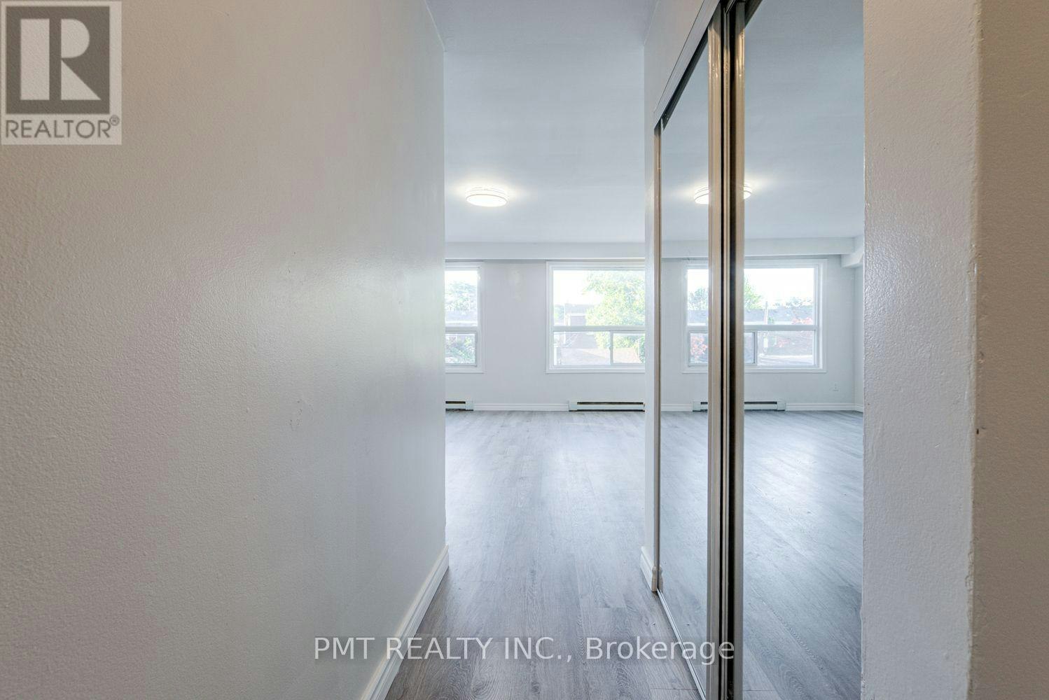 2-1774 Danforth Avenue, Toronto, ON, M4C 1H8 - 3