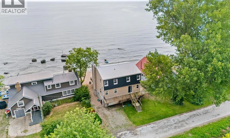 1435 Shore Road EAST