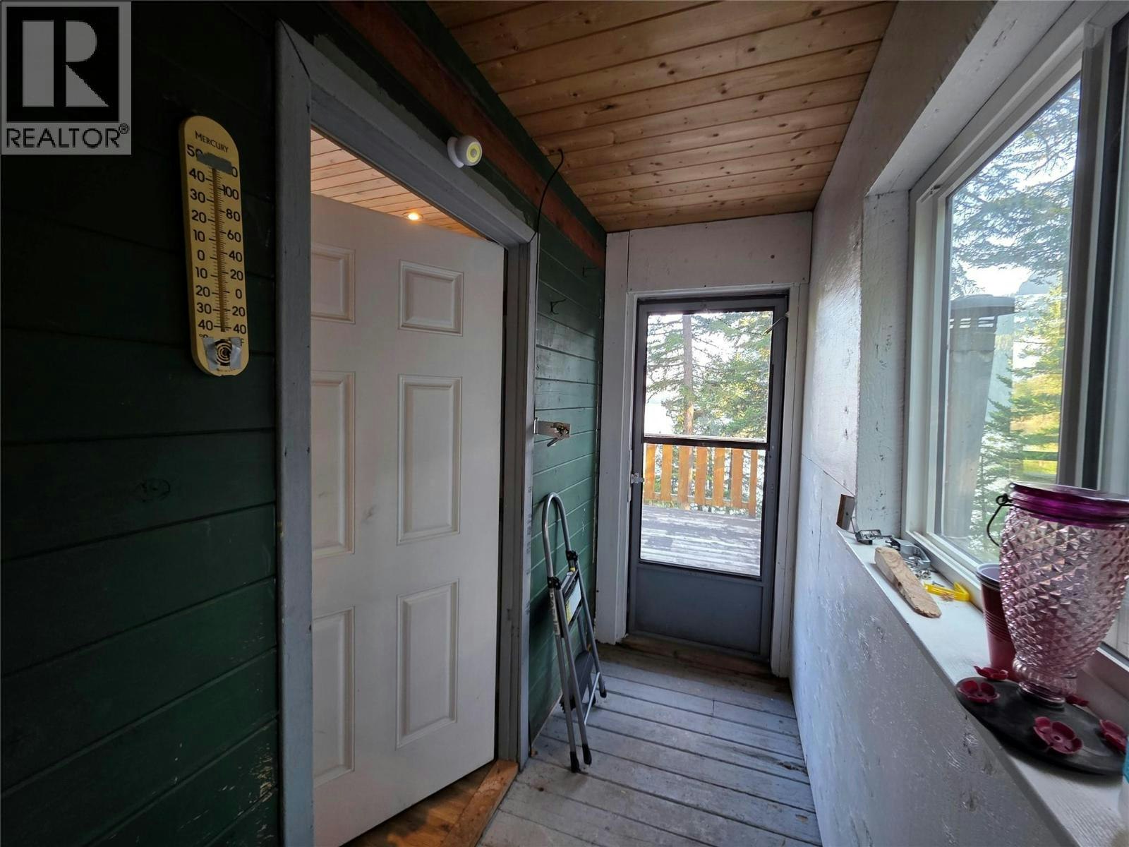 6453 Pinaus Lake Road, Falkland, BC, V0E 1W0 - 20