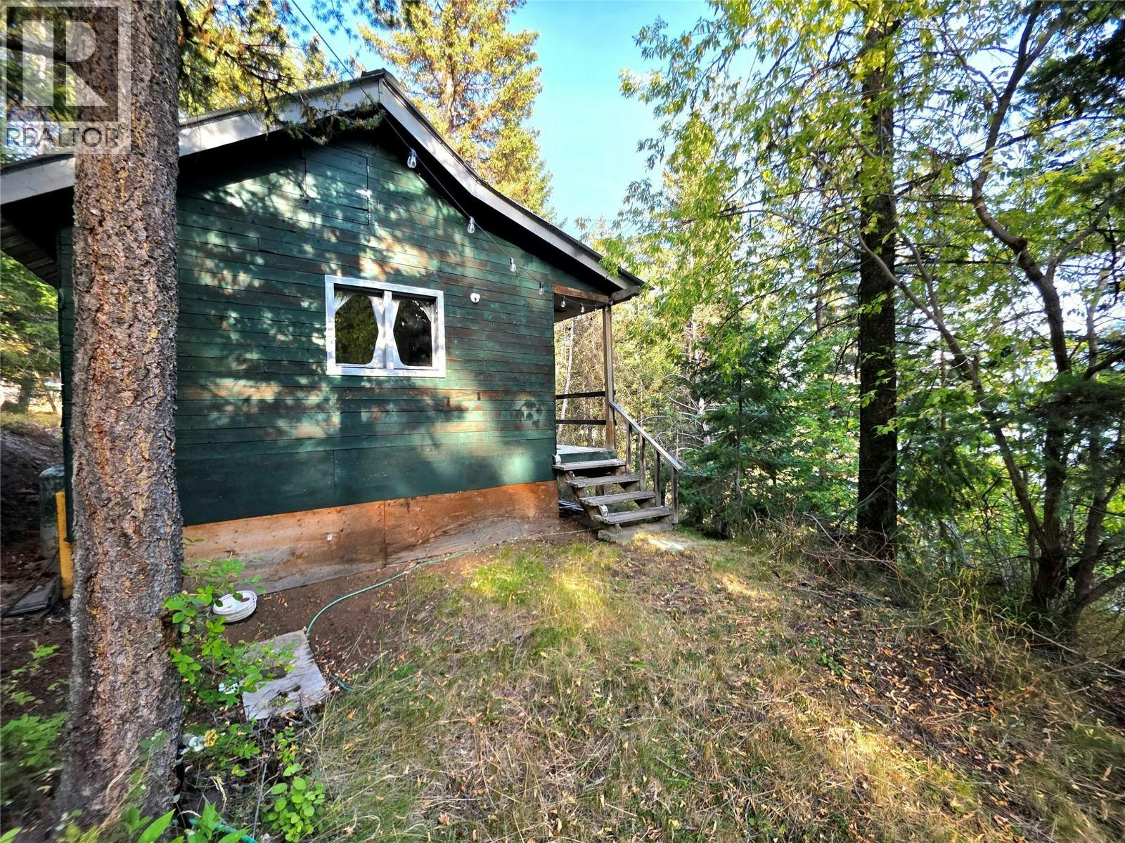 6453 Pinaus Lake Road, Falkland, BC, V0E 1W0 - 37