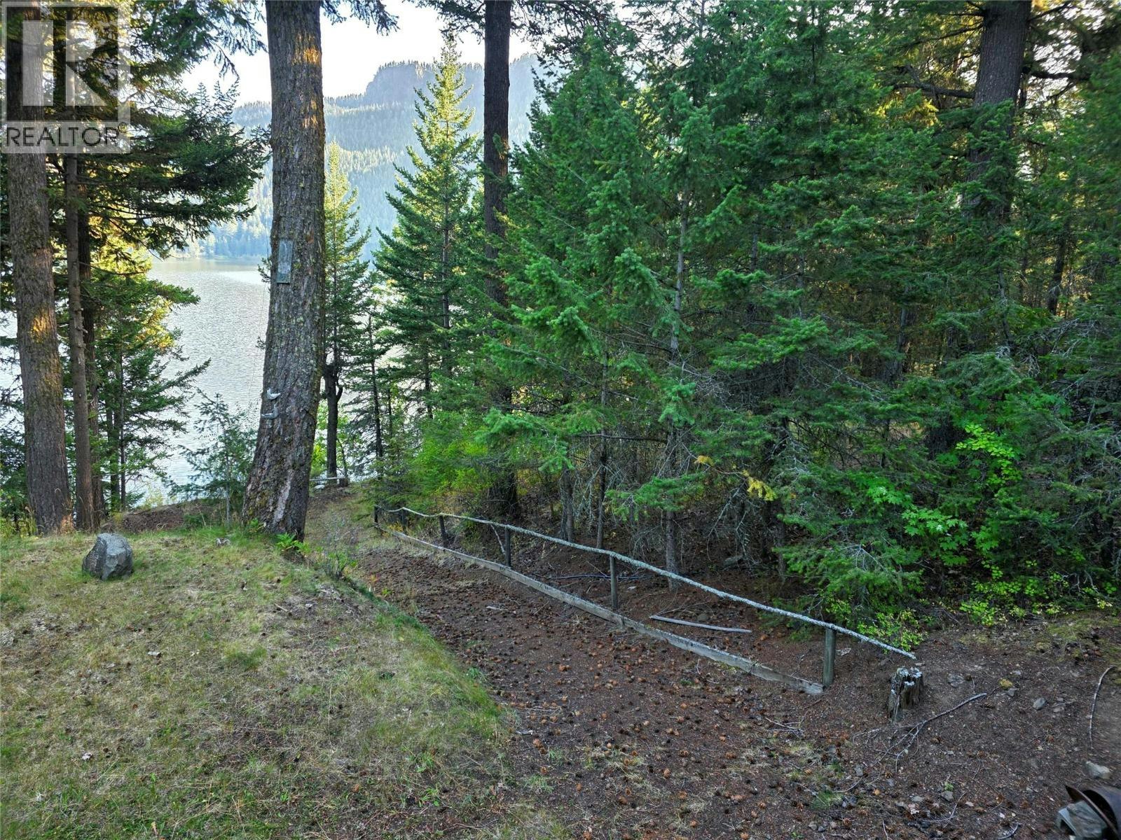 6453 Pinaus Lake Road, Falkland, BC, V0E 1W0 - 29