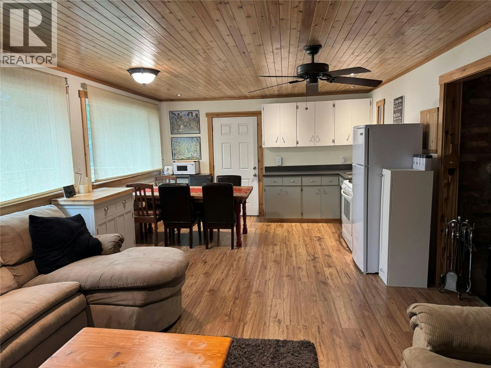 6453 Pinaus Lake Road - 4