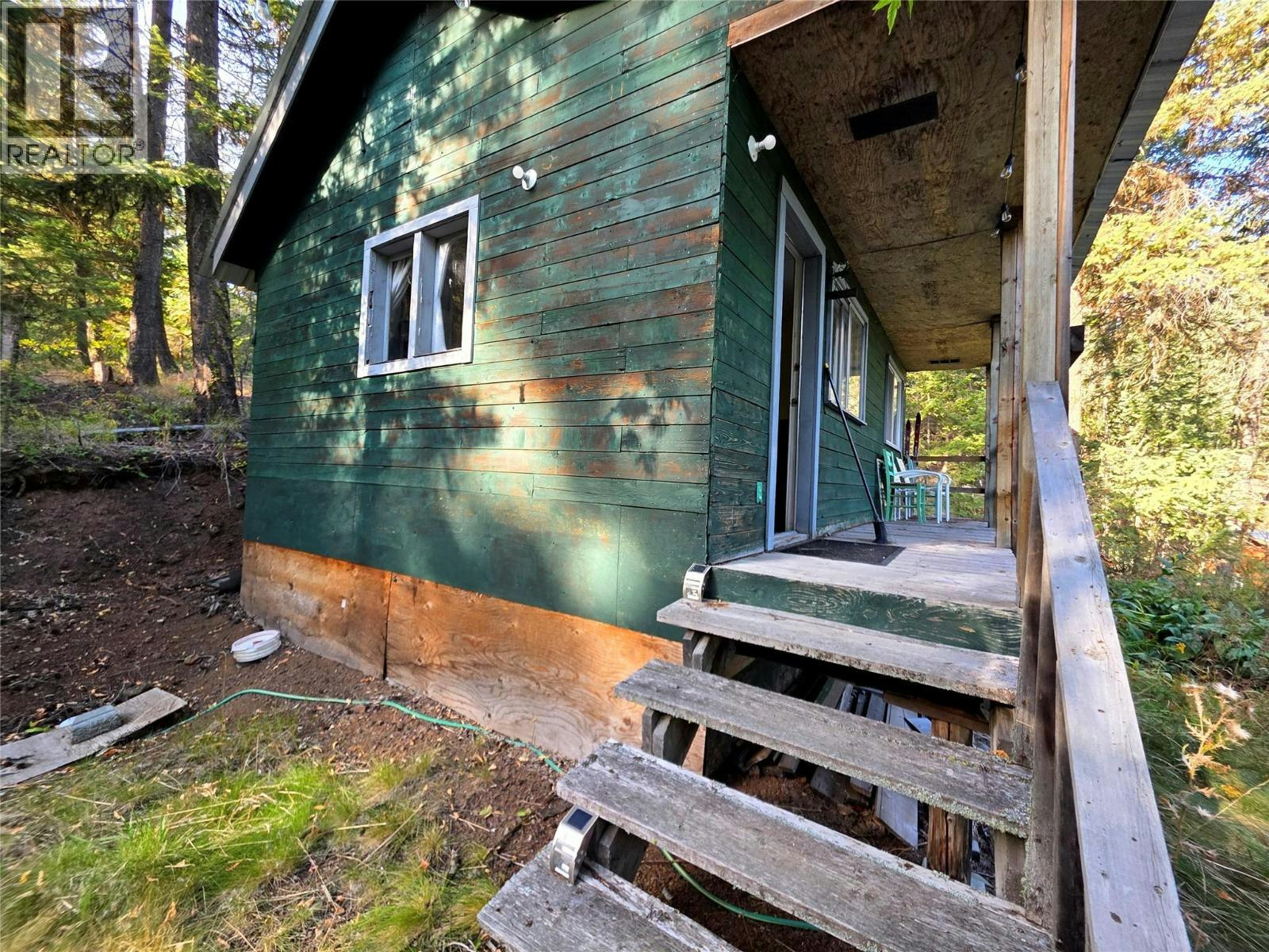 6453 Pinaus Lake Road, Falkland, BC, V0E 1W0 - 38
