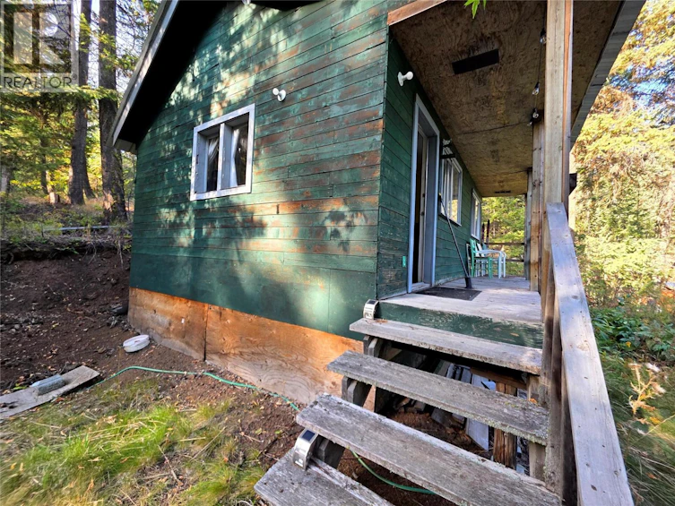 6453 Pinaus Lake Road, Falkland, BC, V0E 1W0 - 38