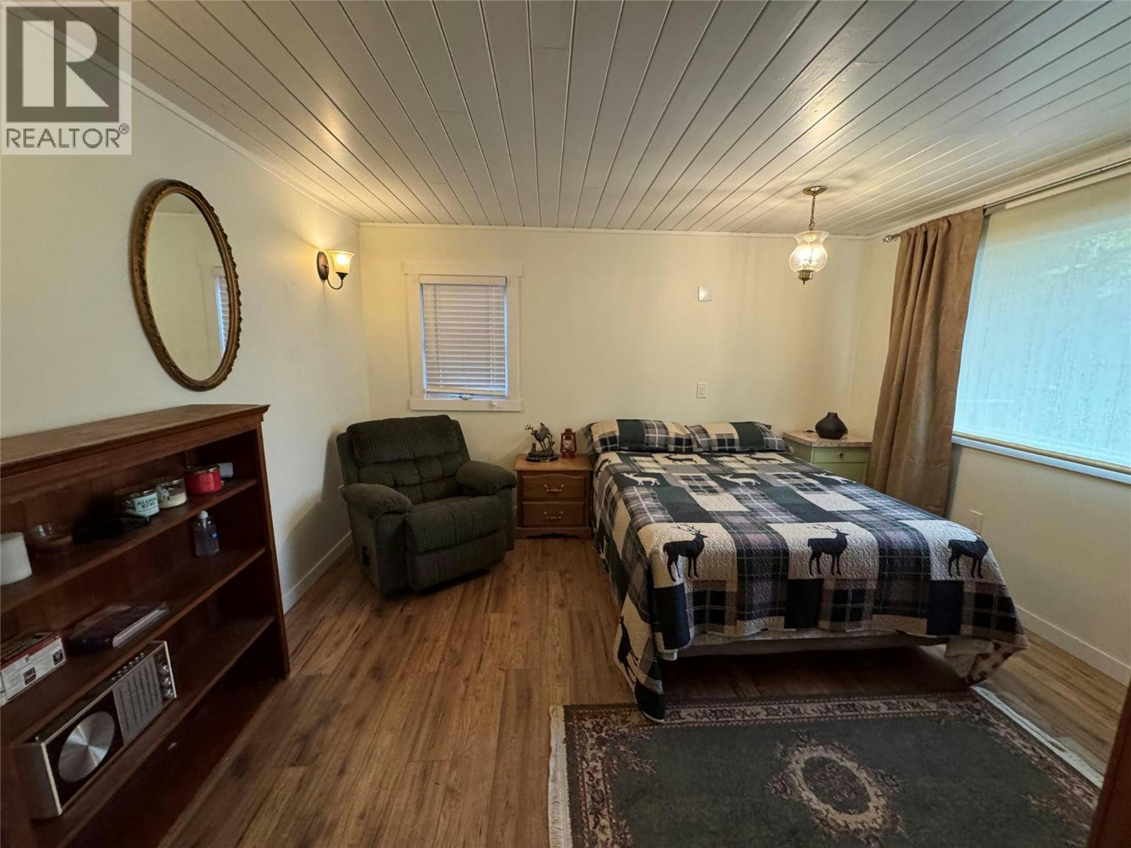 6453 Pinaus Lake Road, Falkland, BC, V0E 1W0 - 12